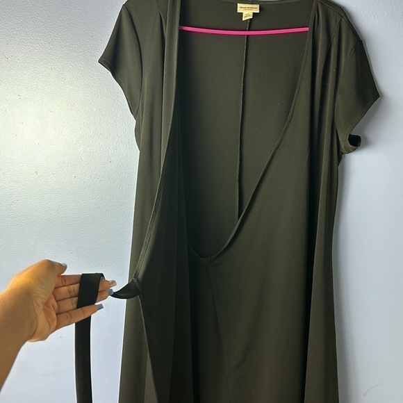 Isaac Mizrahi for target all black elegant form fitting midi wrap dress Size XXL - Picture 8 of 10